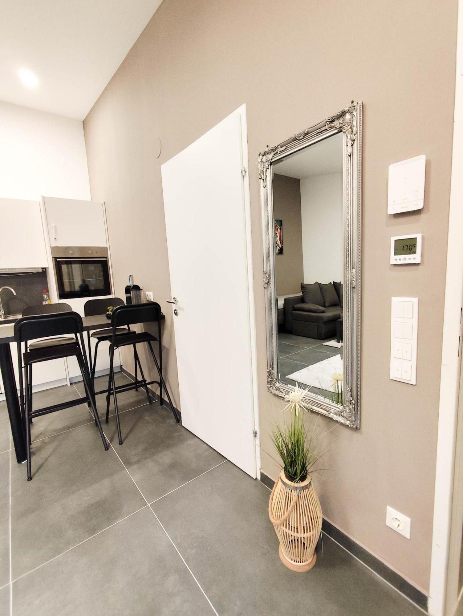 Cozy Apartments In Central Location With Free Parking Wenen Buitenkant foto